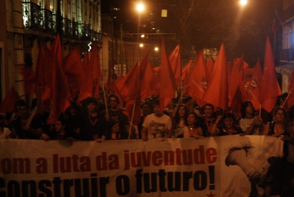 No âmbito do 9º Congresso da JCP realizou-se, em  Lisboa, um desfile que culminou num concerto, no Largo Camões, onde participar