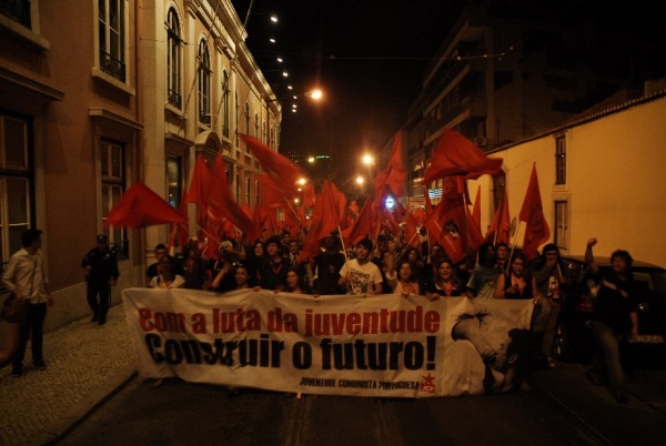 No âmbito do 9º Congresso da JCP realizou-se, em  Lisboa, um desfile que culminou num concerto, no Largo Camões, onde participar