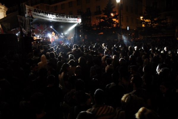 No âmbito do 9º Congresso da JCP realizou-se, em  Lisboa, um desfile que culminou num concerto, no Largo Camões, onde participar