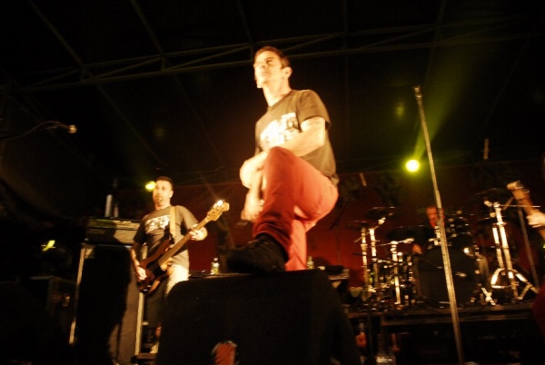 No âmbito do 9º Congresso da JCP realizou-se, em  Lisboa, um desfile que culminou num concerto, no Largo Camões, onde participar