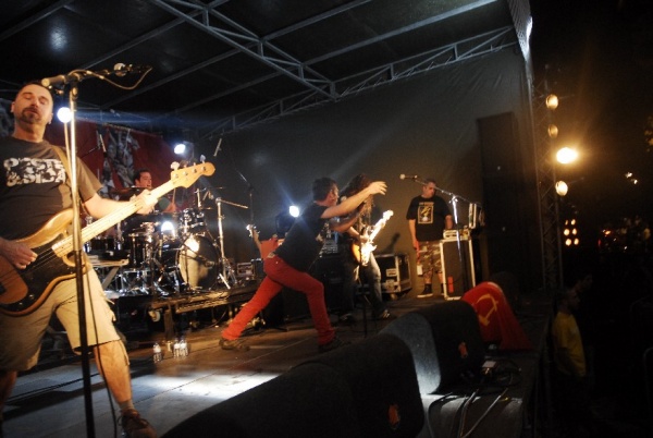 No âmbito do 9º Congresso da JCP realizou-se, em  Lisboa, um desfile que culminou num concerto, no Largo Camões, onde participar