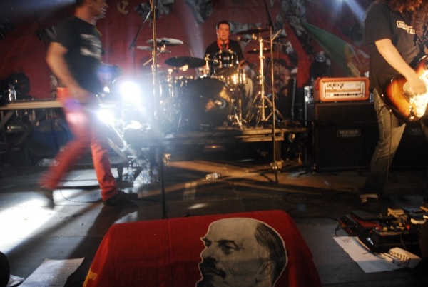 No âmbito do 9º Congresso da JCP realizou-se, em  Lisboa, um desfile que culminou num concerto, no Largo Camões, onde participar