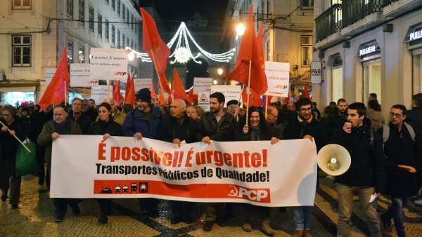 Desfile «Defesa de Transportes Públicos de Qualidade»