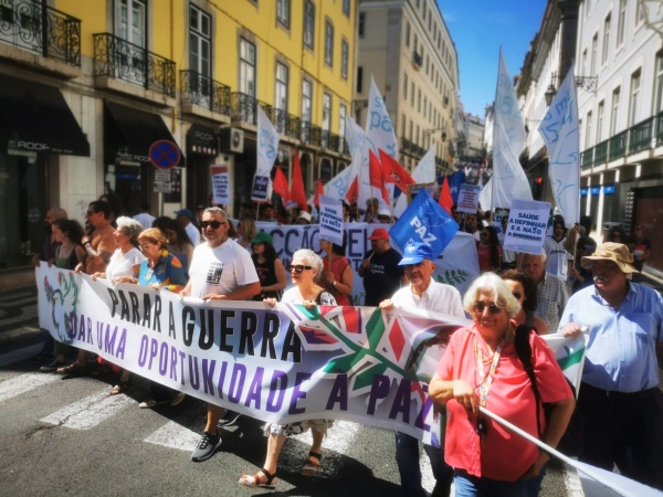 Desfile «Parar a guerra - Dar uma oportunidade à paz», Lisboa