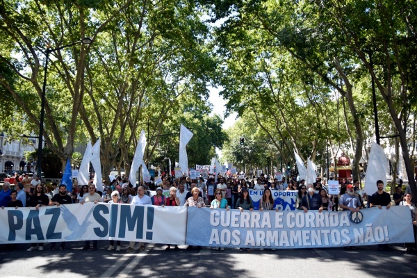 Parade "Yes to Peace! No to war and the arms race», Lisbon