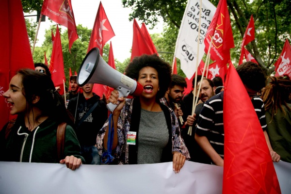 Desfile popular comemorativo do 41º aniversário do 25 de Abril