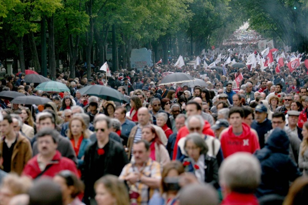 Desfile popular comemorativo do 41º aniversário do 25 de Abril