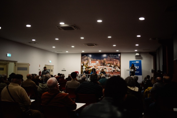Encontro com pequenos agricultores em Silves