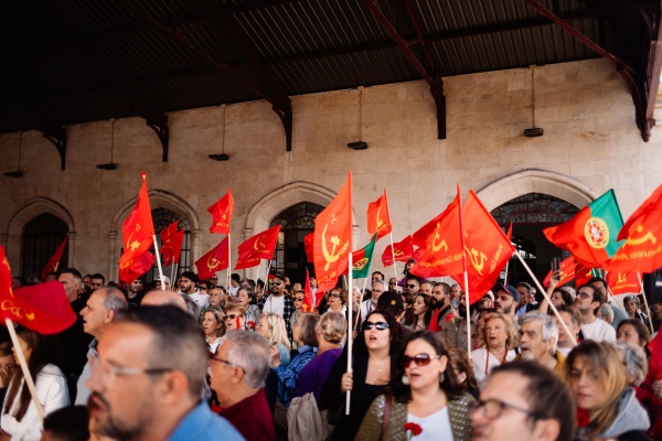 Inauguração do Mural Colectivo de Azulejos «Cumprir»