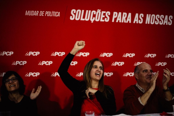 Jantar de fim de ano «É hora de mudar e política» em Braga