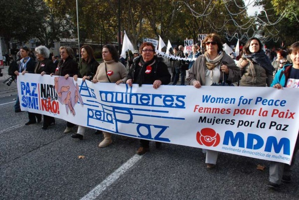 Manifestação da campanha «Paz Sim, NATO Não»
