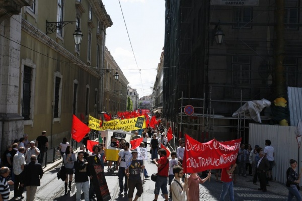Manifestação «É tempo de dizer basta! Rejeitar o Pacto de Agressão, lutar por um Portugal com futuro» - Lisboa