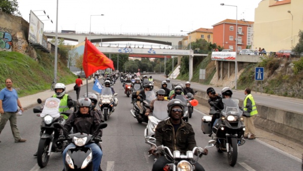 Marcha por Abril contra a exploração e o empobrecimento