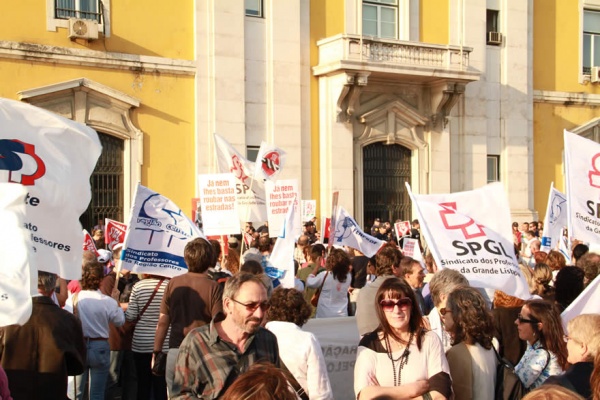 Milhares de trabalhadores da Função Pública em luta contra políticas de agressão e roubo