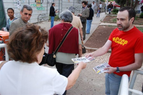 PCP contra a privatização da CP