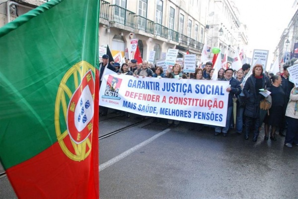 Reformados, Pensionistas e Idosos em Luta -  Manifestação em lisboa