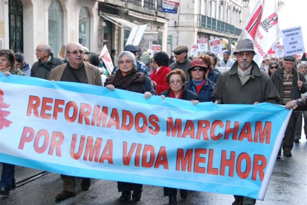 Reformados, Pensionistas e Idosos em Luta -  Manifestação em lisboa