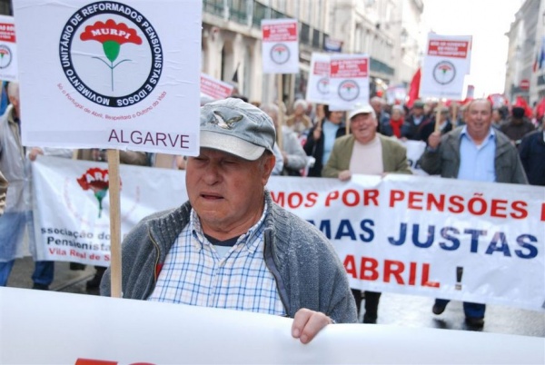 Reformados, Pensionistas e Idosos em Luta -  Manifestação em lisboa