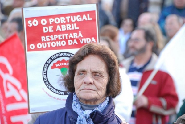 Reformados, Pensionistas e Idosos em Luta -  Manifestação em lisboa