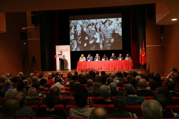 Sessão «25 de Abril uma Revolução libertadora e emancipadora. Abril é mais futuro!»