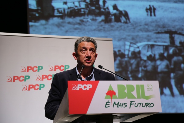 Sessão «25 de Abril uma Revolução libertadora e emancipadora. Abril é mais futuro!»