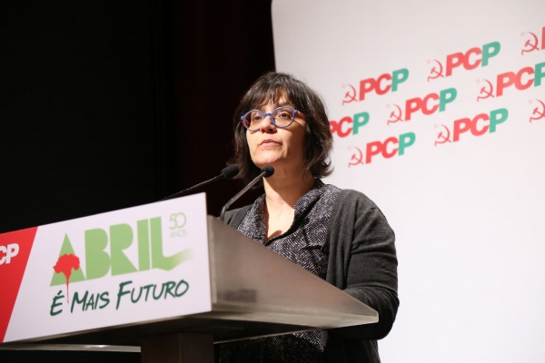 Sessão «25 de Abril uma Revolução libertadora e emancipadora. Abril é mais futuro!»