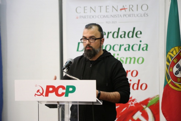 Sessão «Crianças e pais com direitos em tempos de confinamento»