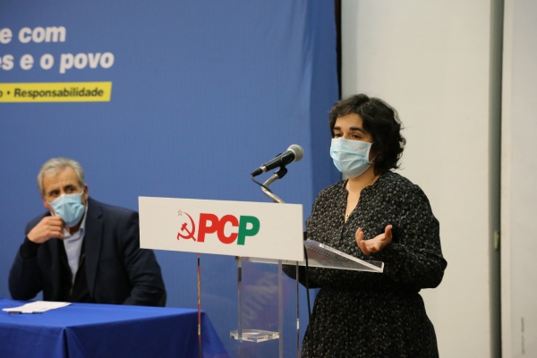 Sessão «Crianças e pais com direitos em tempos de confinamento»