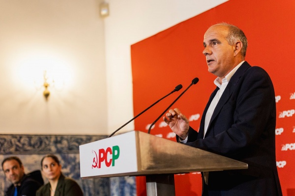 Sessão evocativa do 112.º aniversário de Álvaro Cunhal «Revolução de Abril. Transformações profundas e resistência ao processo contra-revolucionário»