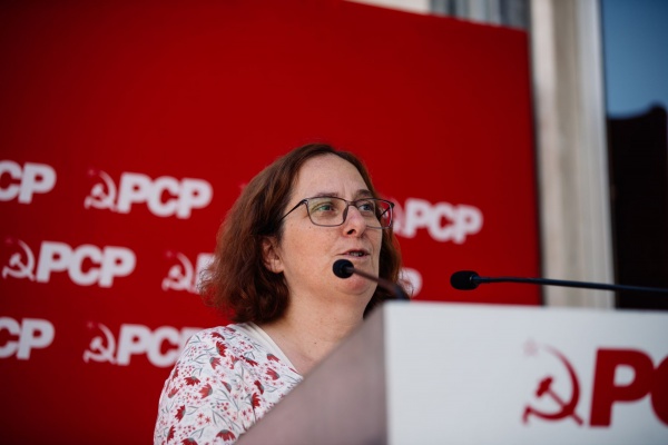 Tribuna Pública «45 anos pelo direito à Saúde. Defender, reforçar e valorizar o SNS!»