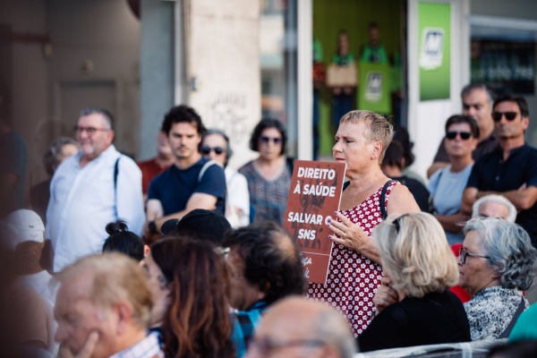 Tribuna Pública «45 anos pelo direito à Saúde. Defender, reforçar e valorizar o SNS!»