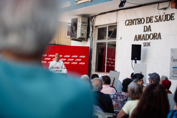 Tribuna Pública «45 anos pelo direito à Saúde. Defender, reforçar e valorizar o SNS!»